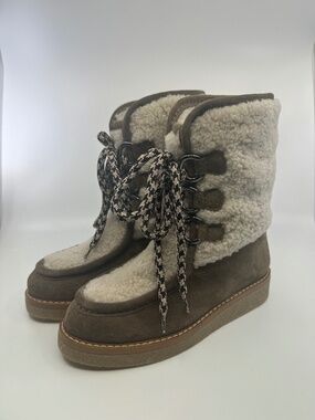 Aquatalia Women's Wanter Shearling & Suede Water-Resistant Boots Size 7 NWOT